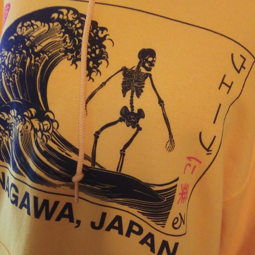 NWOT hoodie Japanese Streetwear The Great Wave Kanagawa surfing skeleton